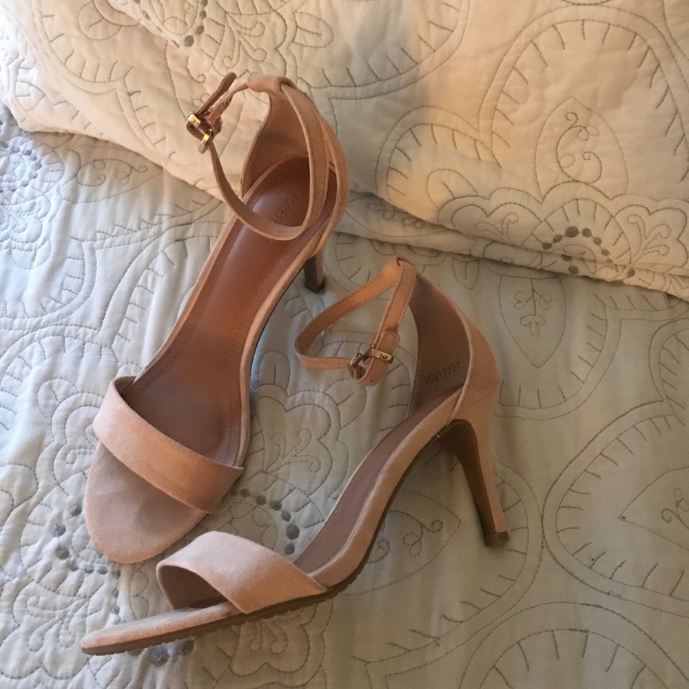 Forever21 nude/blush heels - Picture 3 of 5